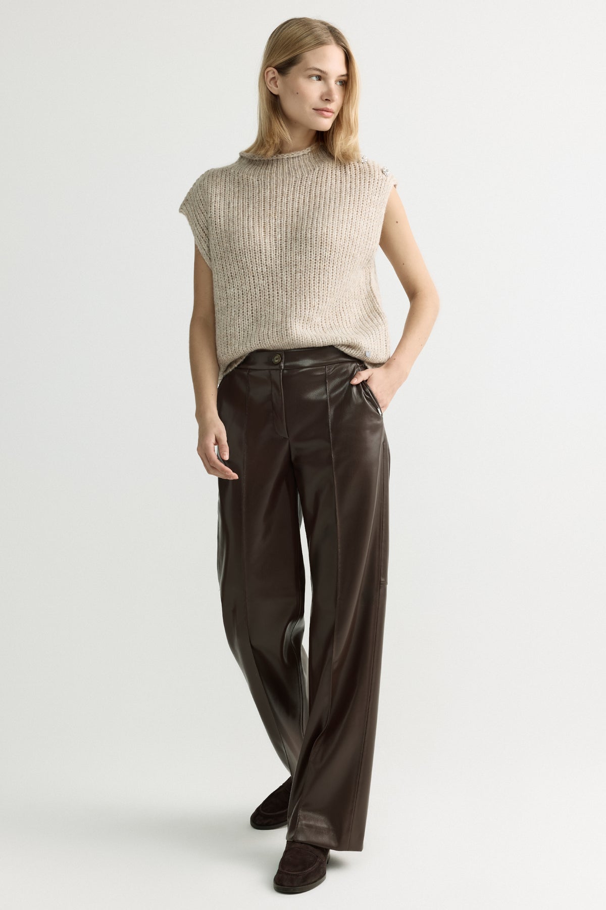 14596-01-3281_4_ecom.jpg